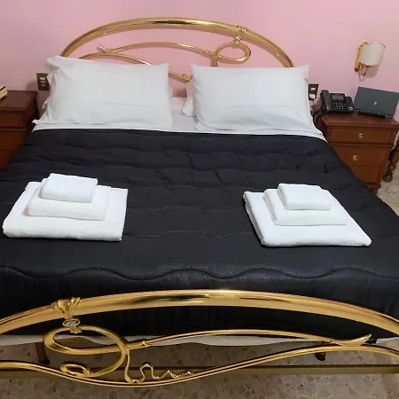 Apartman Millys Centre 